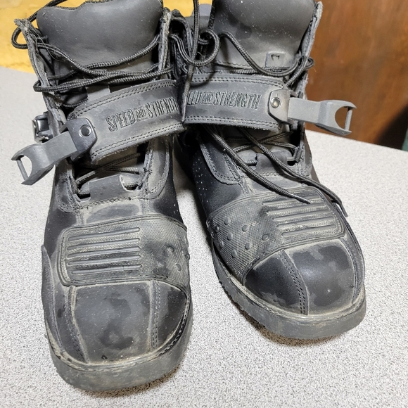 Speed And Strength Hard Knock Life Motorcycle Boots Men's Size 11 Excellent Cond - Picture 9 of 10